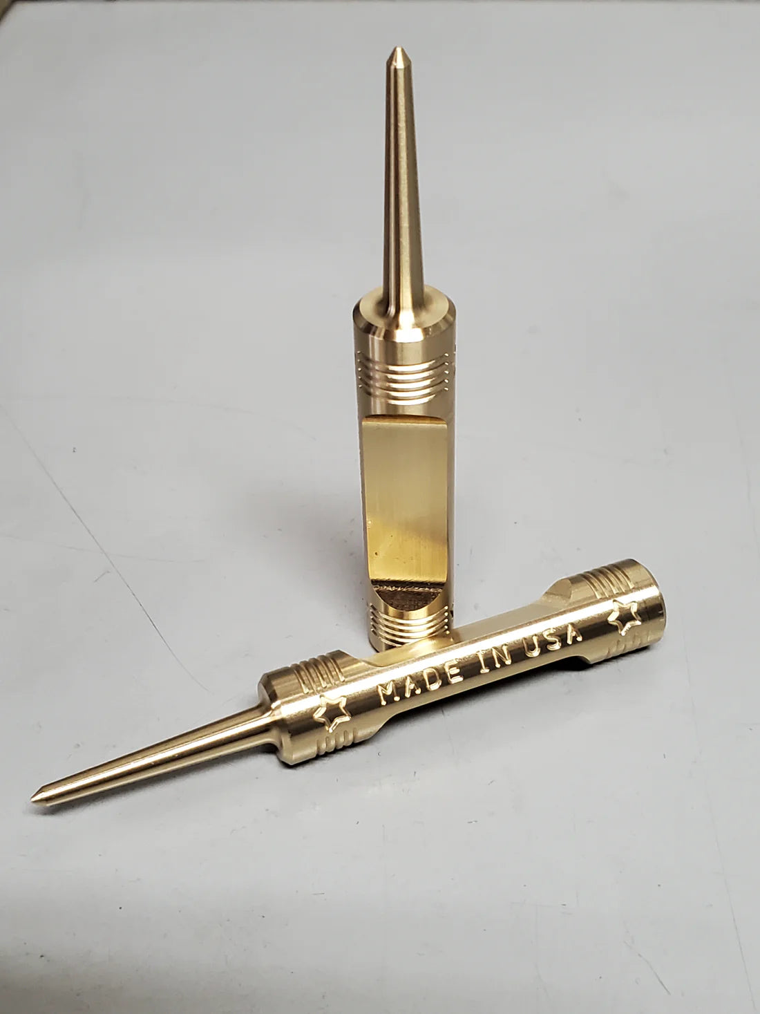 Single Prong Divot Tool